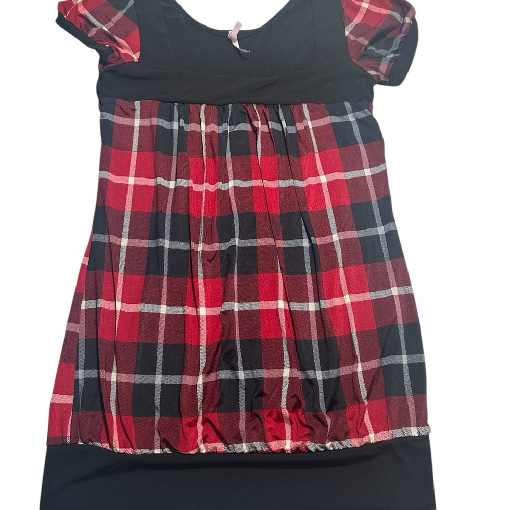 Sugarspice Brand Plaid Red and Black juniors top. Size M